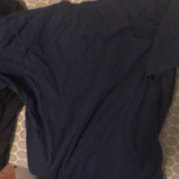 Polo Ralph Lauren’ Vneck T - Picture 3 of 3